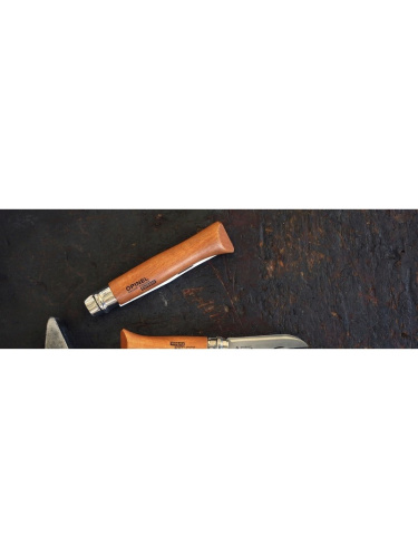 Opinel makšķerēšanas nazis Nr. 9 ar dižskābarža rokturi