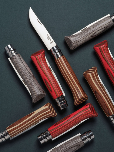 Opinel Nr.8 Laminētā brūnā peilis ar nerūsējošā tērauda asi un brūnu bērza rokturi