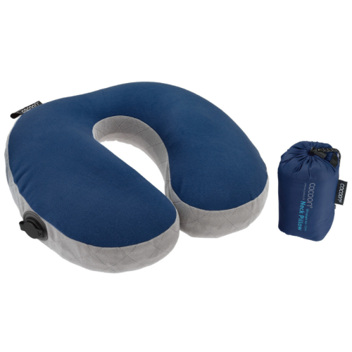Ceļošanas spilvens COCOON Air-Core Neck Pillow ar ergonomisku mikrošķiedras materiālu