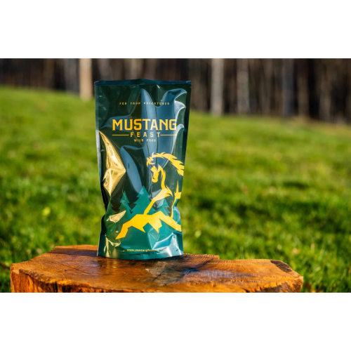 Nr.92 Ceļojumu ēdiens MustangFeast cūkgaļas ribiņas BBQ ar ķiploka kartupeļu biezi + brauni pirags