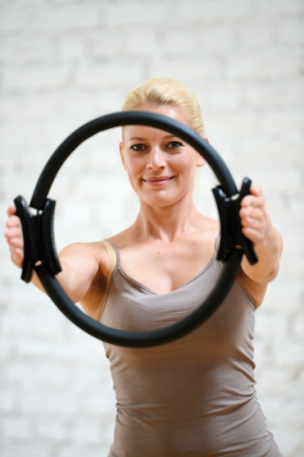 SISSEL® Pilates gredzens, 38 cm, melns