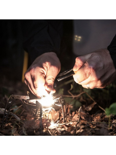 Uguns sākotne (dedzinātājs) Lifesystems Firestarter