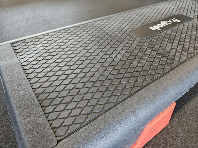 Profesionāls Sportbay® regulējams aerobikas stepa sols (15–25 cm)