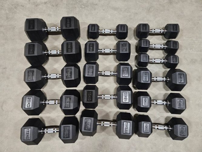 Spēka komplekts – regulējams sols, 220 kg HEX hanteles un 3 līmeņu statīvs